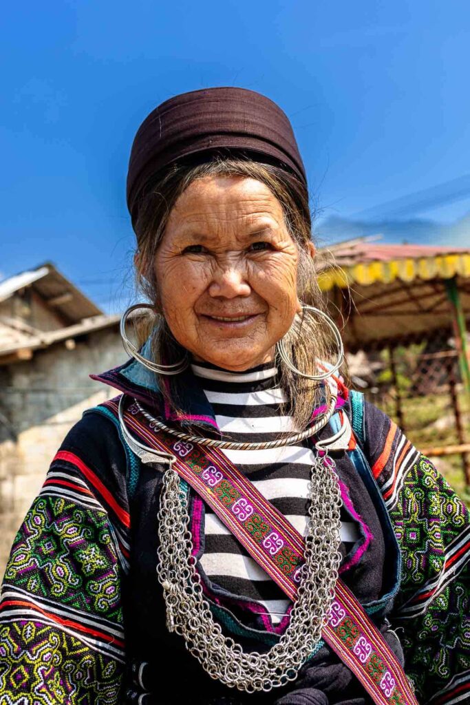 Etnia Hmong, Sapa